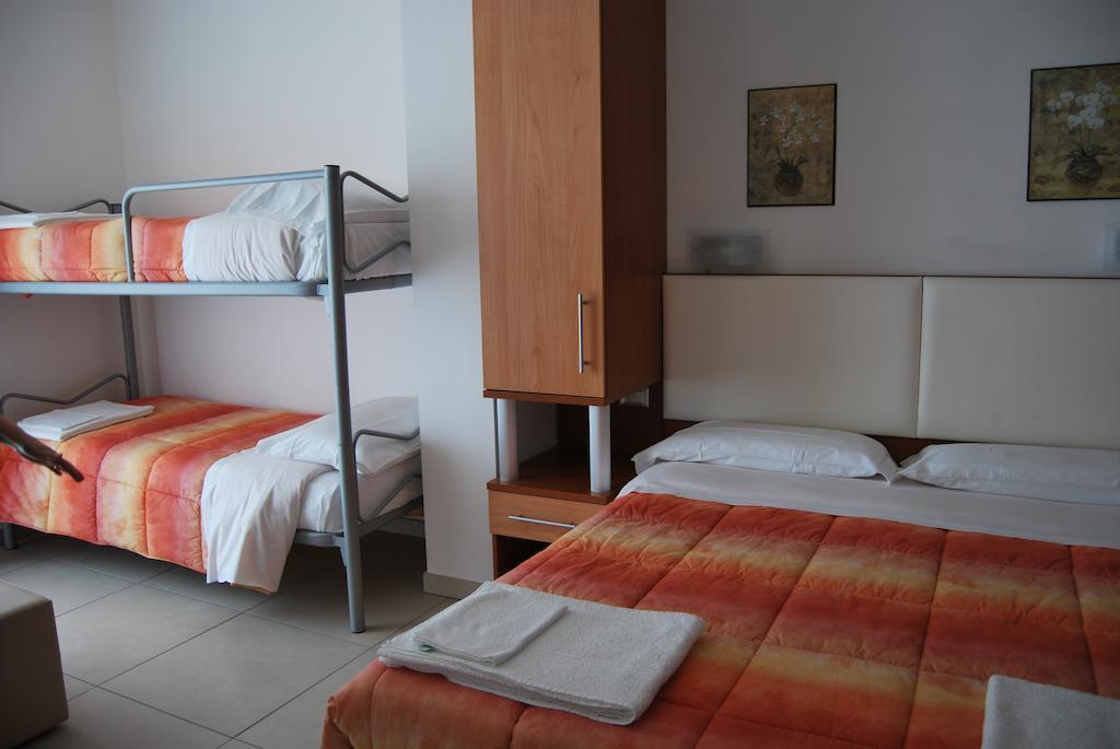 Hotel Europa Nereto Cameră foto